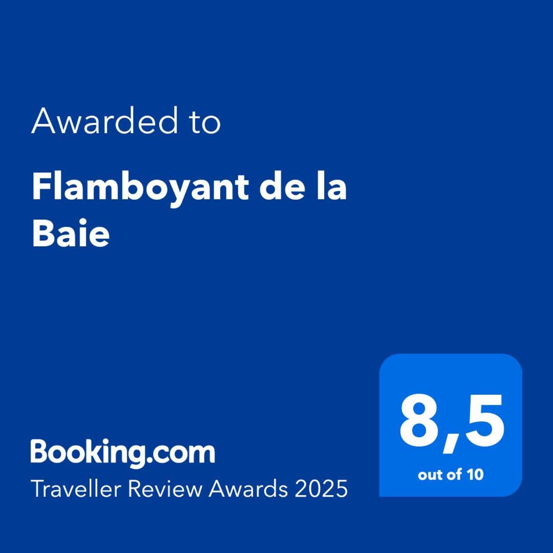 Flamboyant De La Baie Apartment La Trinite Bagian luar foto
